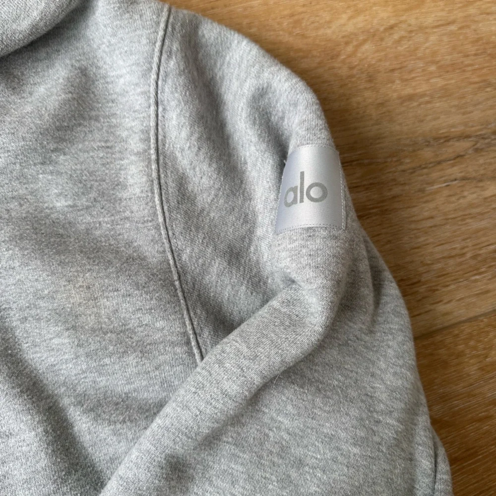 ALO Yoga Heather Gray Hoodie Sweatshirt - Light Gray